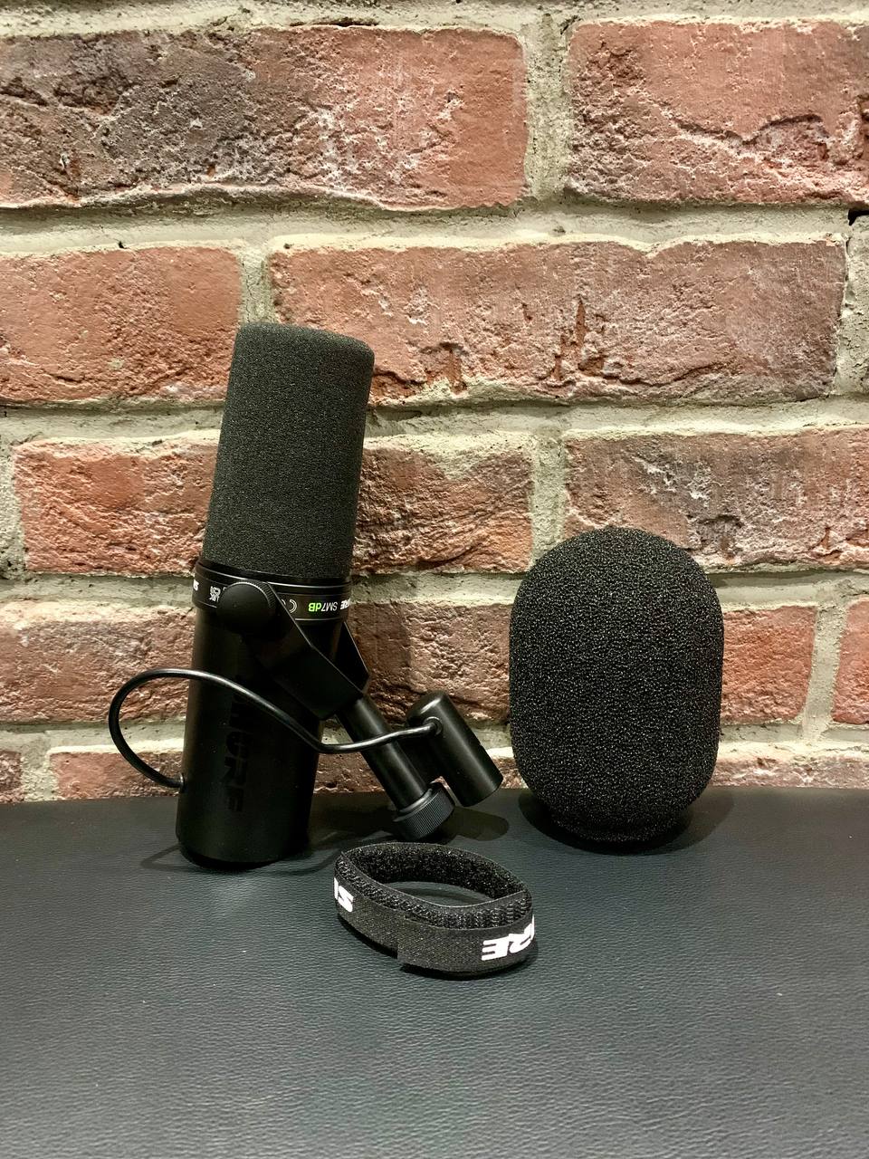 Динамический Микрофон Shure SM7dB со Встроенным Предусилителем