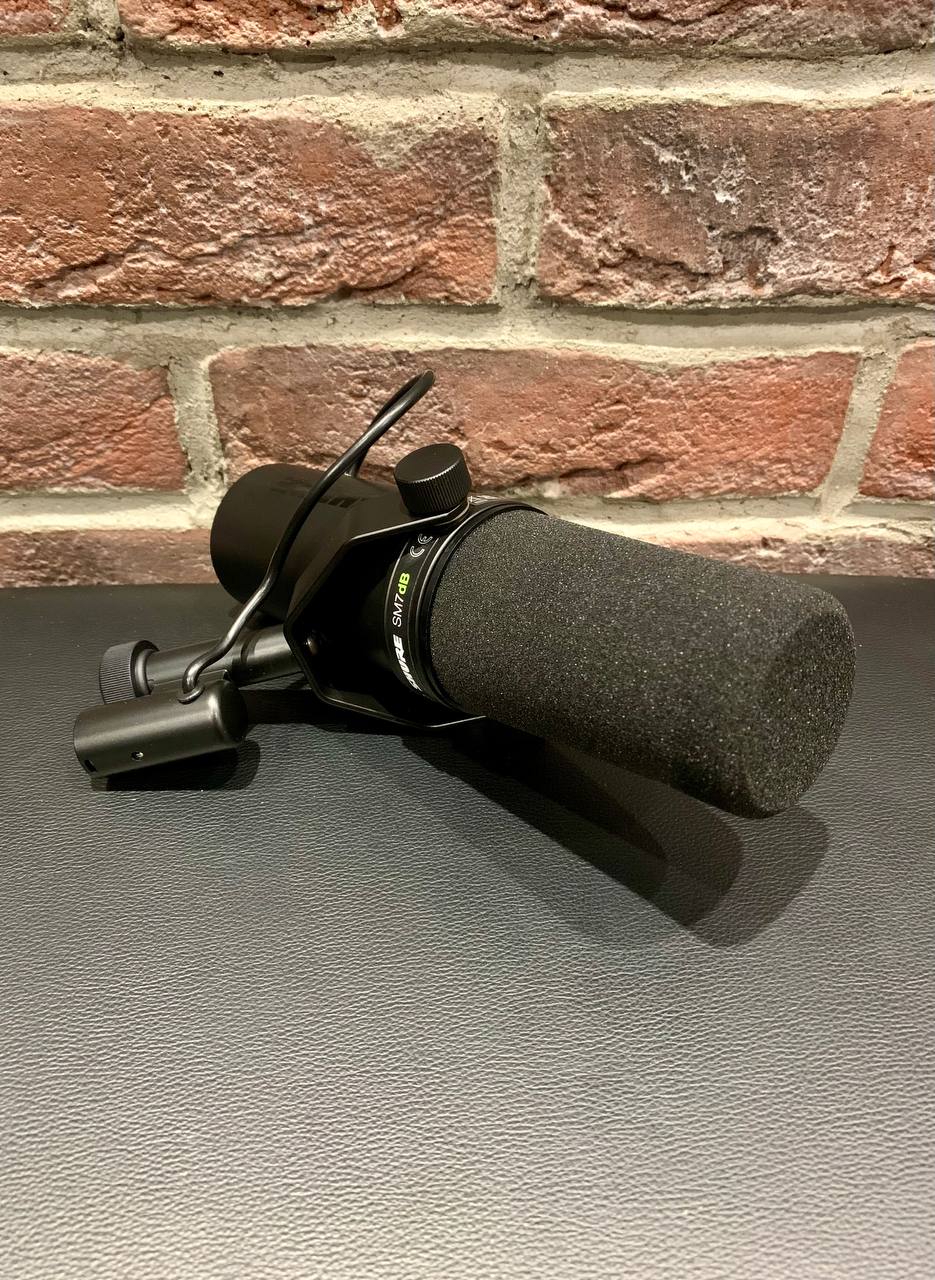 Динамический Микрофон Shure SM7dB со Встроенным Предусилителем - изображение 4