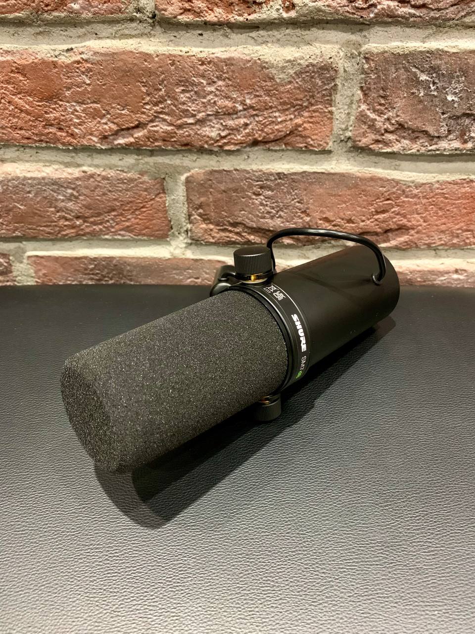 Динамический Микрофон Shure SM7dB со Встроенным Предусилителем - изображение 5