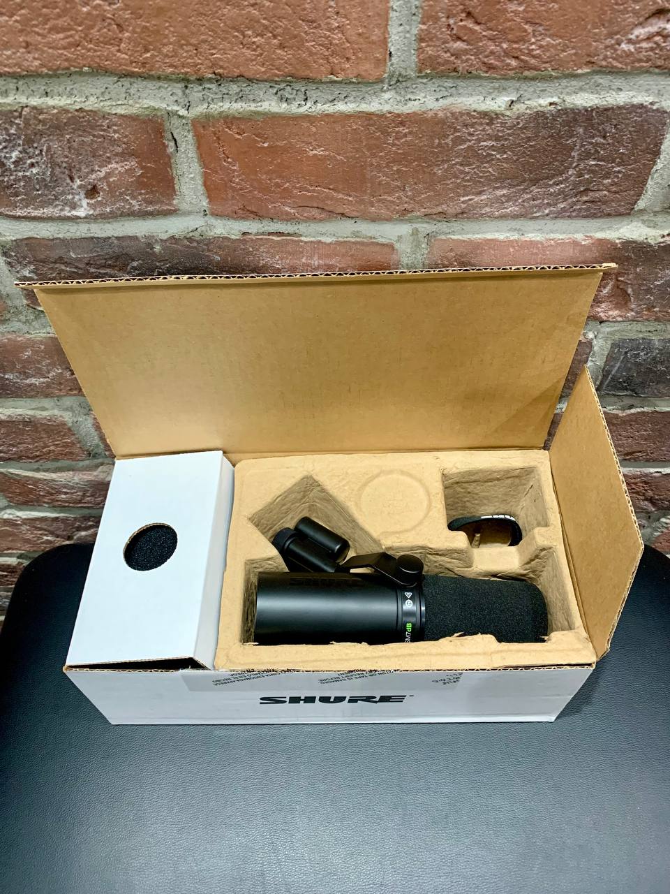 Динамический Микрофон Shure SM7dB со Встроенным Предусилителем - изображение 10