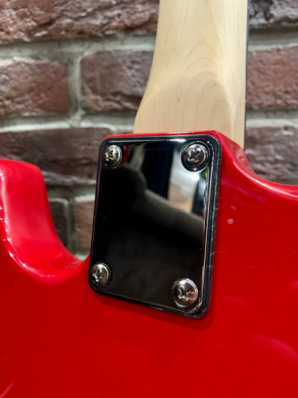 Электрогитара Stratocaster для Начинающих + Комбик 15 ват (комплект) - изображение 7