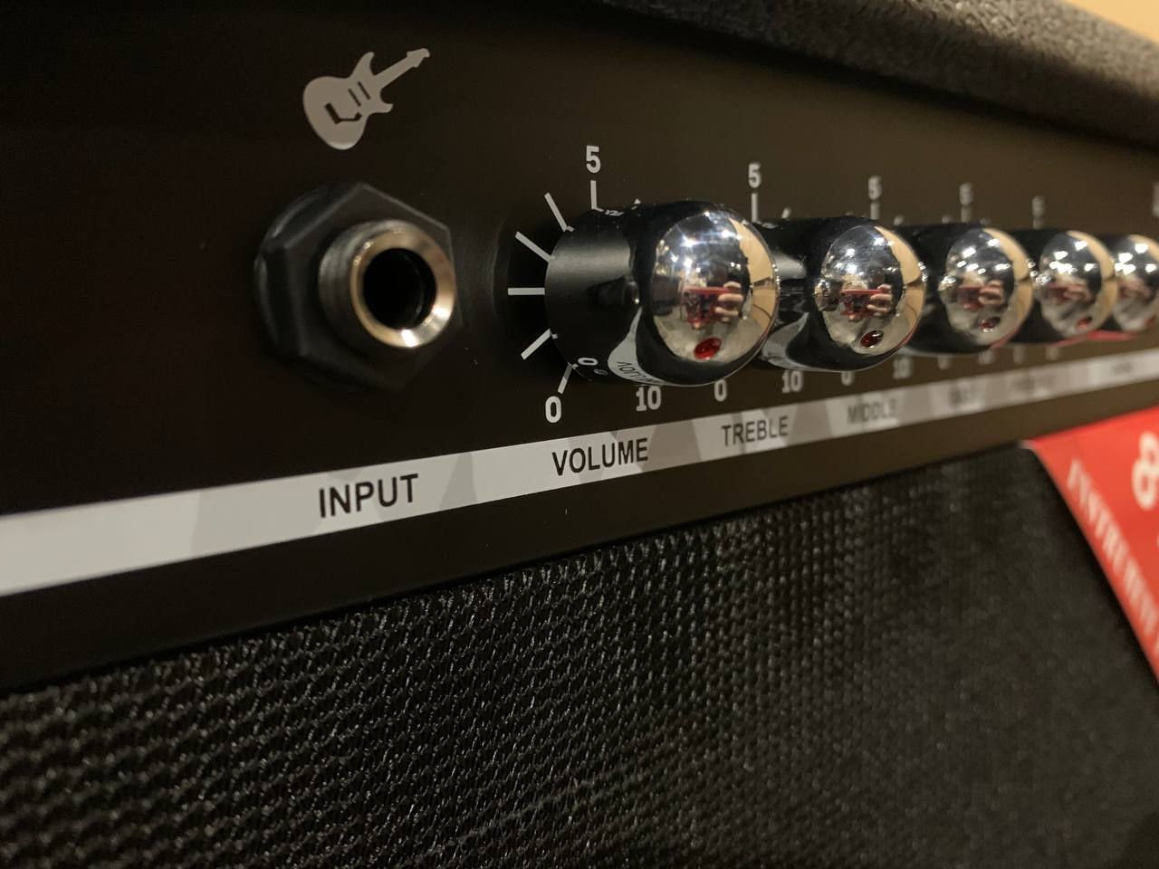 Комбоусилитель 30 ватт для Бас Гитары - изображение 7
