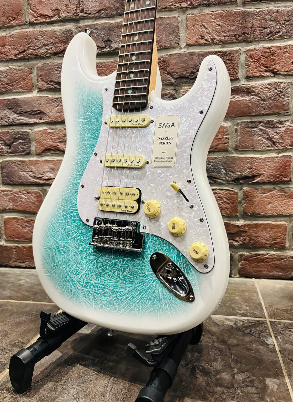 Электрогитара Premium Stratocaster Saga HSS - изображение 3