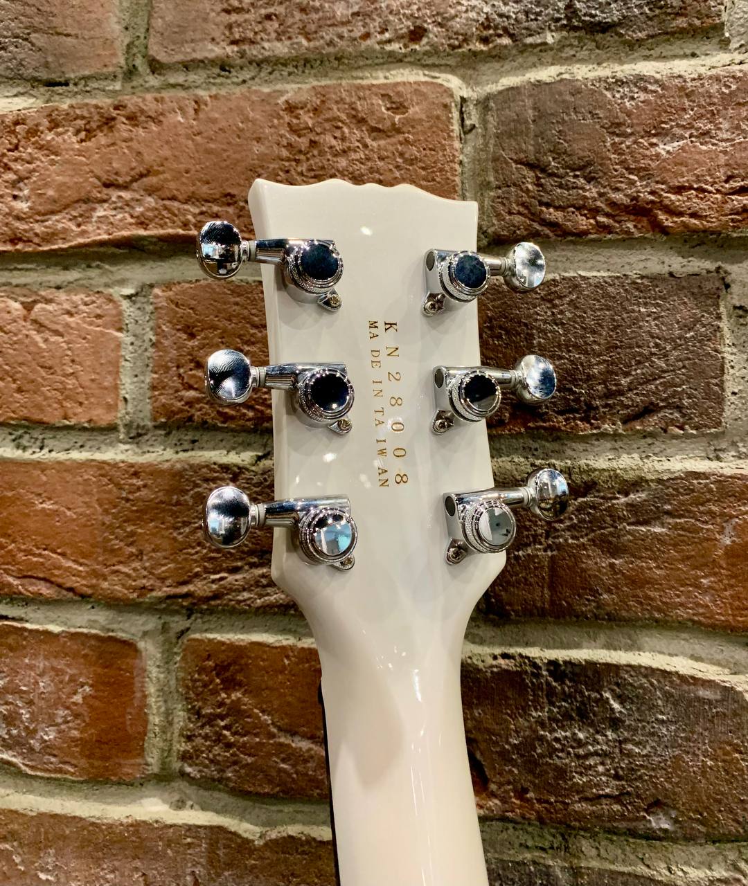Электрогитара Yamaha SG-200 Custom Pearl White (Группа Кино) - изображение 10