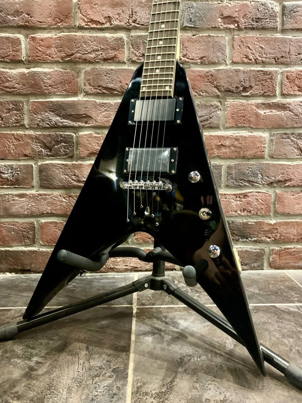 Электрогитара King V-HH + Легкий Комбик 15 ват - изображение 3
