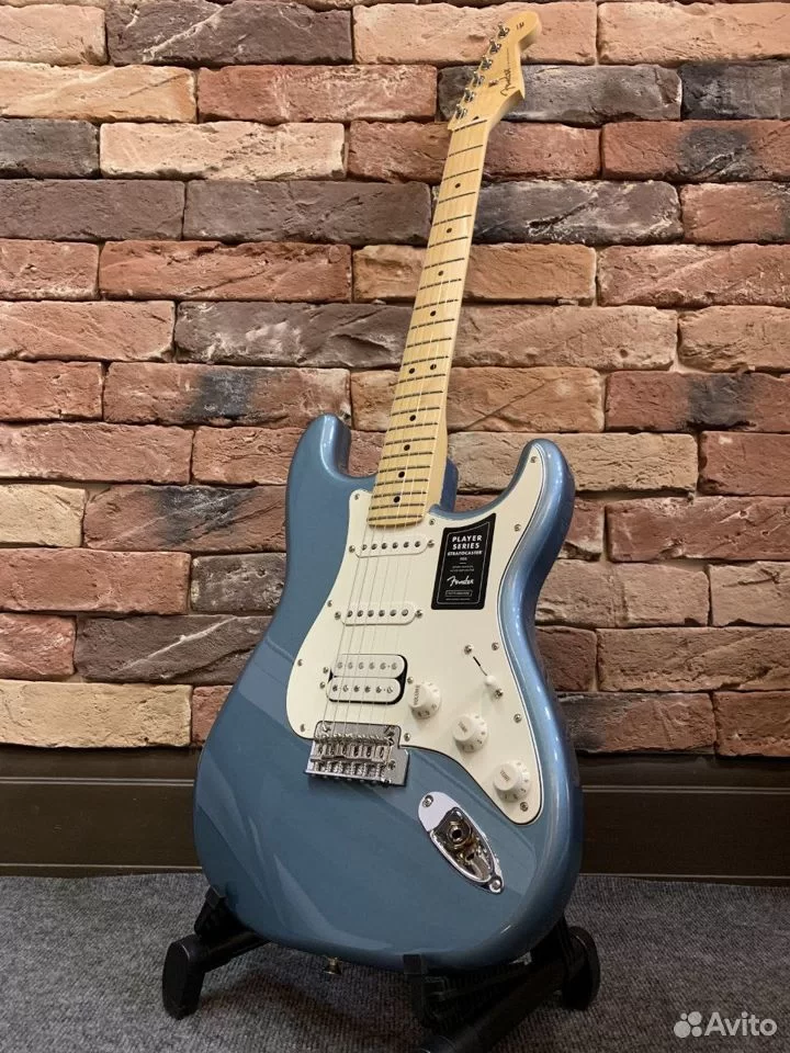 Электрогитара Fender Player Stratocaster HSS MN  - изображение 9