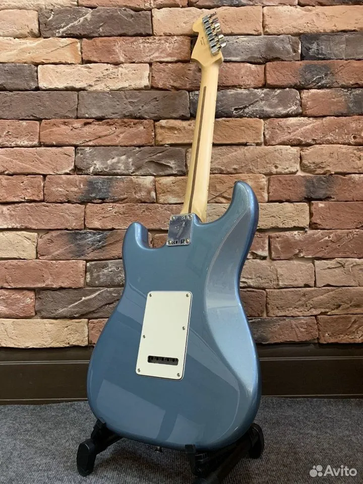 Электрогитара Fender Player Stratocaster HSS MN  - изображение 10