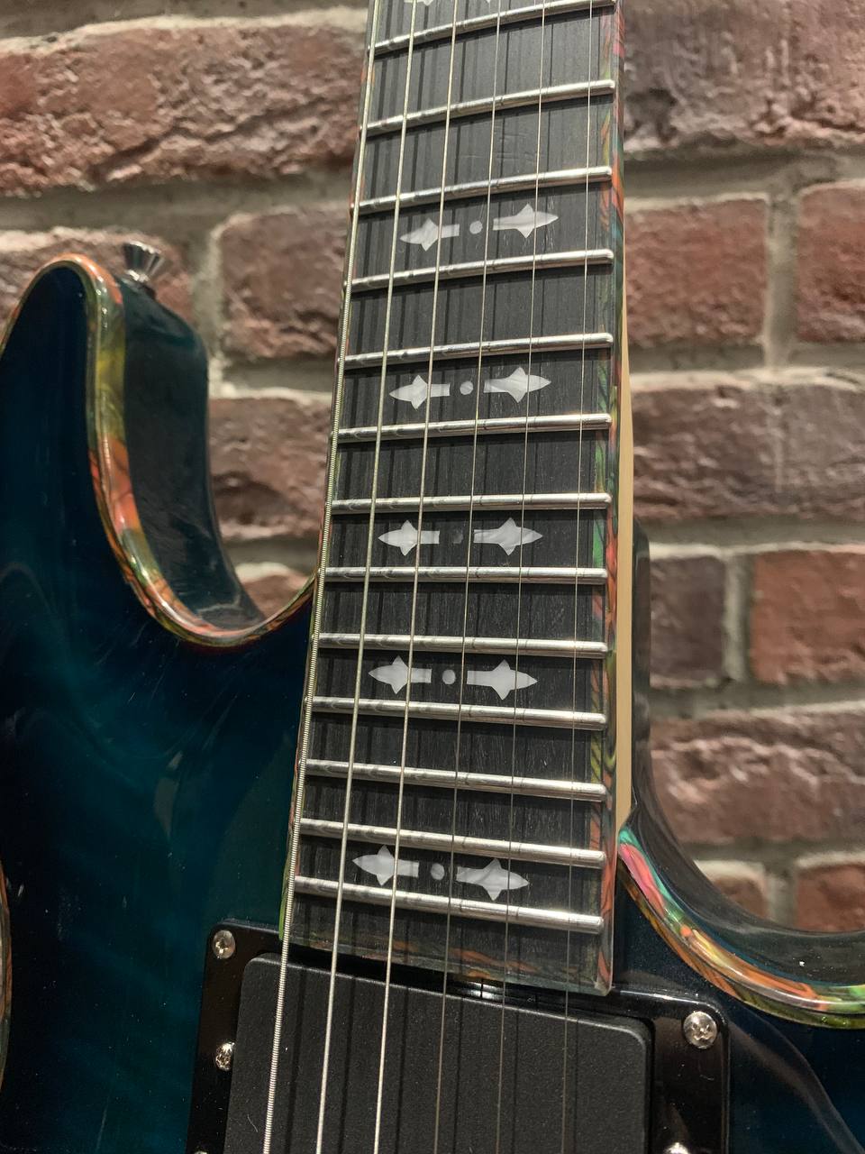 Электрогитара Aion EMG Emerald + Комбик 40 ват с Эффектами (Mic Input) - изображение 5
