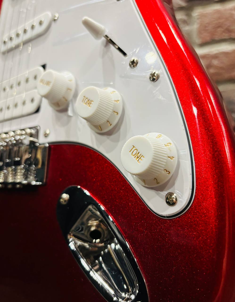 Электрогитара Stratocaster HSS RD-M - изображение 5