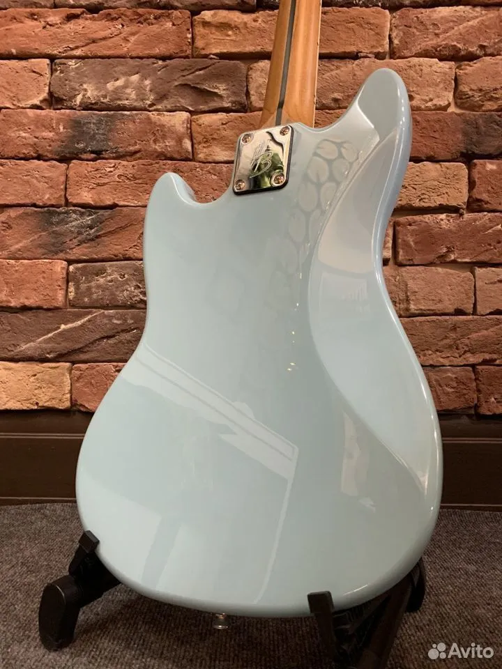 Бас Гитара Harley Benton MV-4PJ Daphne Blue - изображение 2