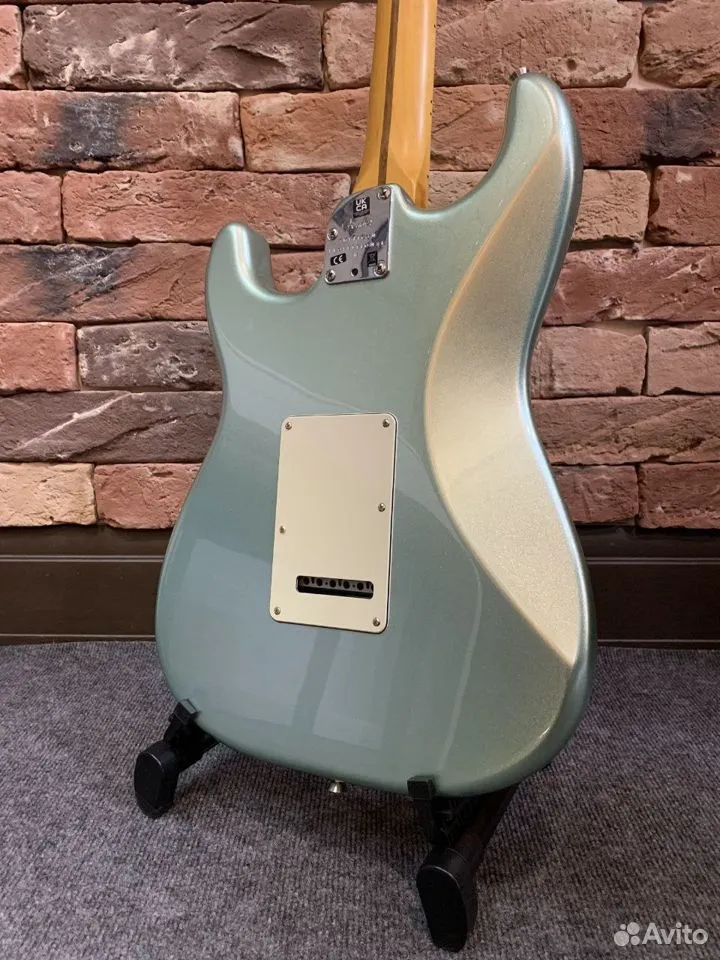 Электрогитара Fender American Professional II - изображение 2