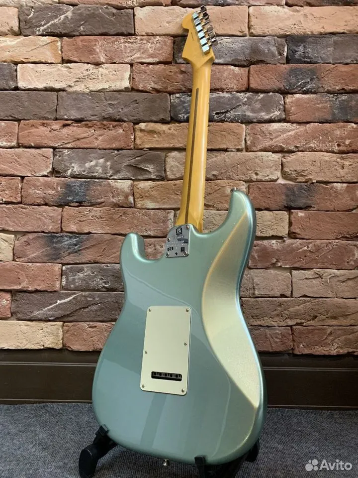 Электрогитара Fender American Professional II - изображение 10