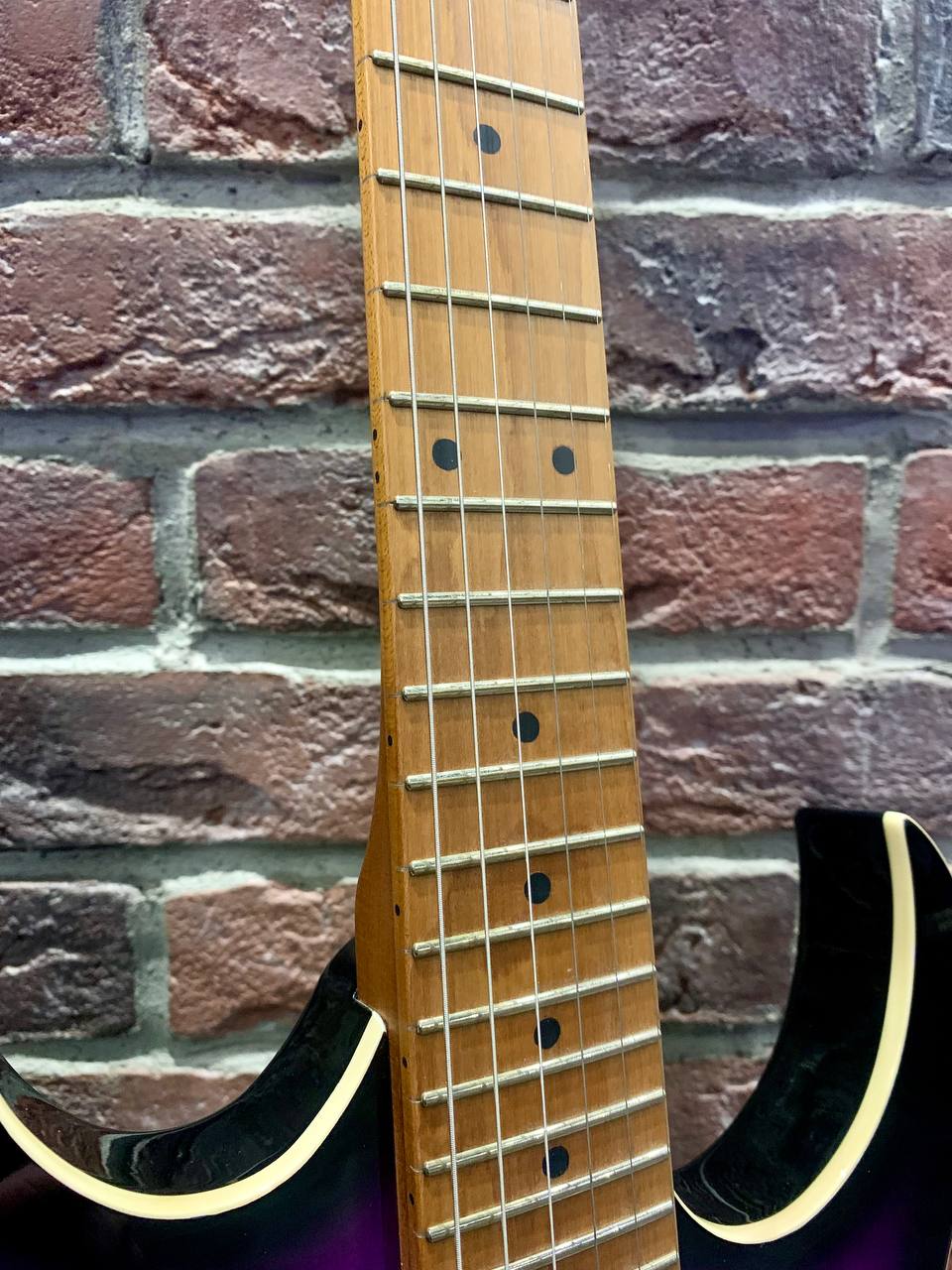 Электрогитара Aion SuperStratocaster HH Violet Edition - изображение 5