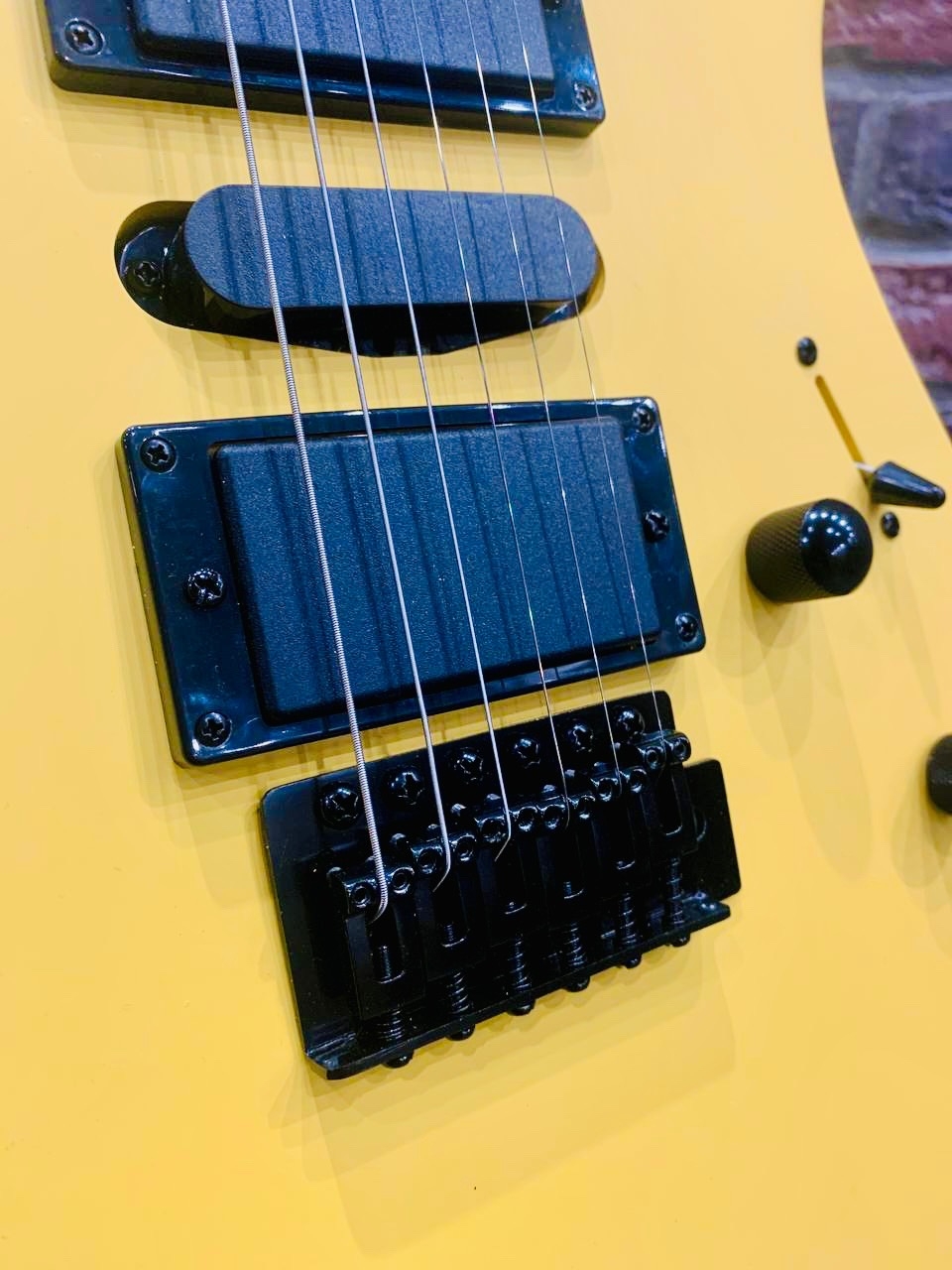 Электрогитара Stratocaster HSH Yellow (аналог Fender) - изображение 4