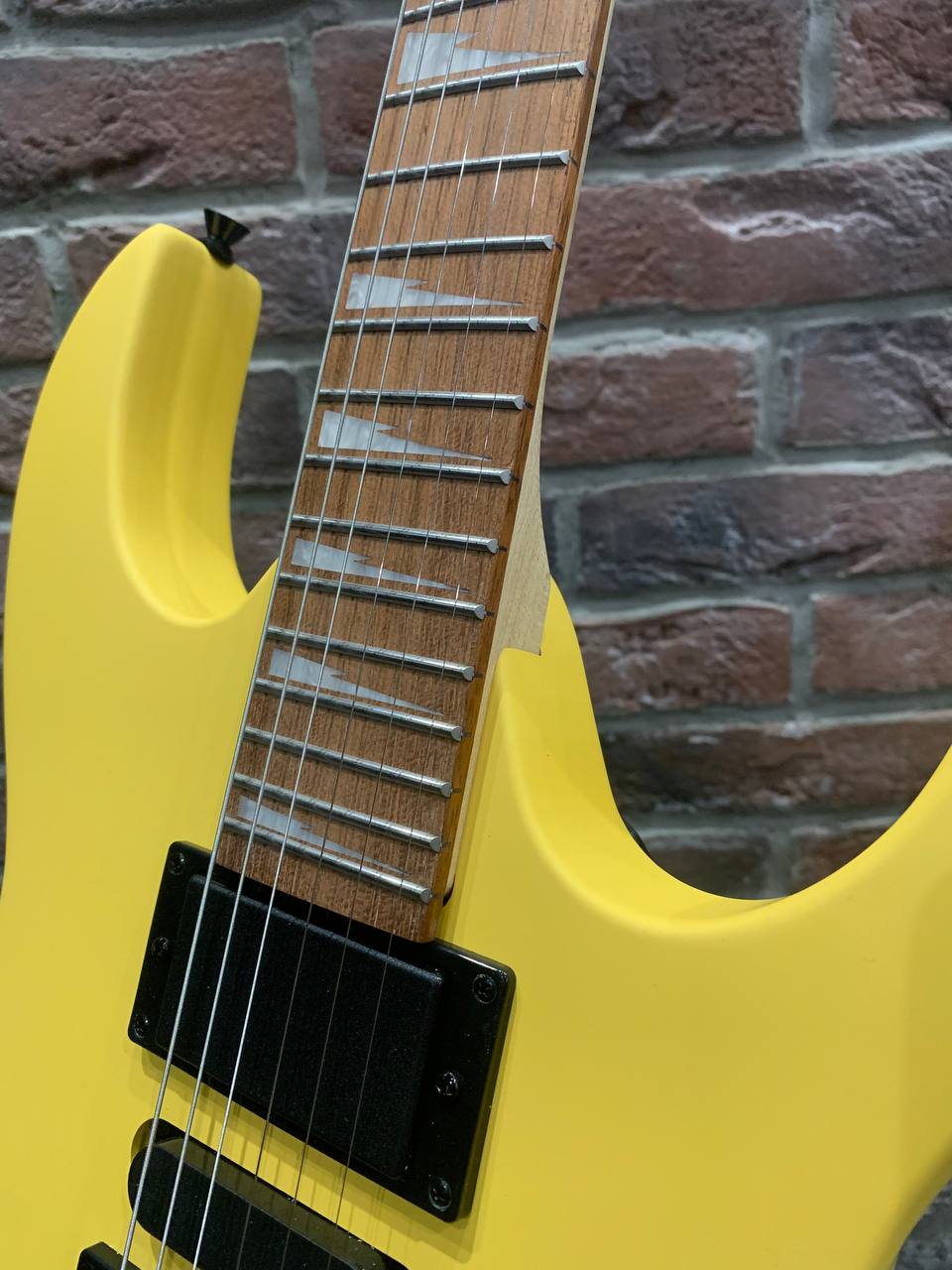 Электрогитара Stratocaster HSH Yellow (аналог Fender) - изображение 6