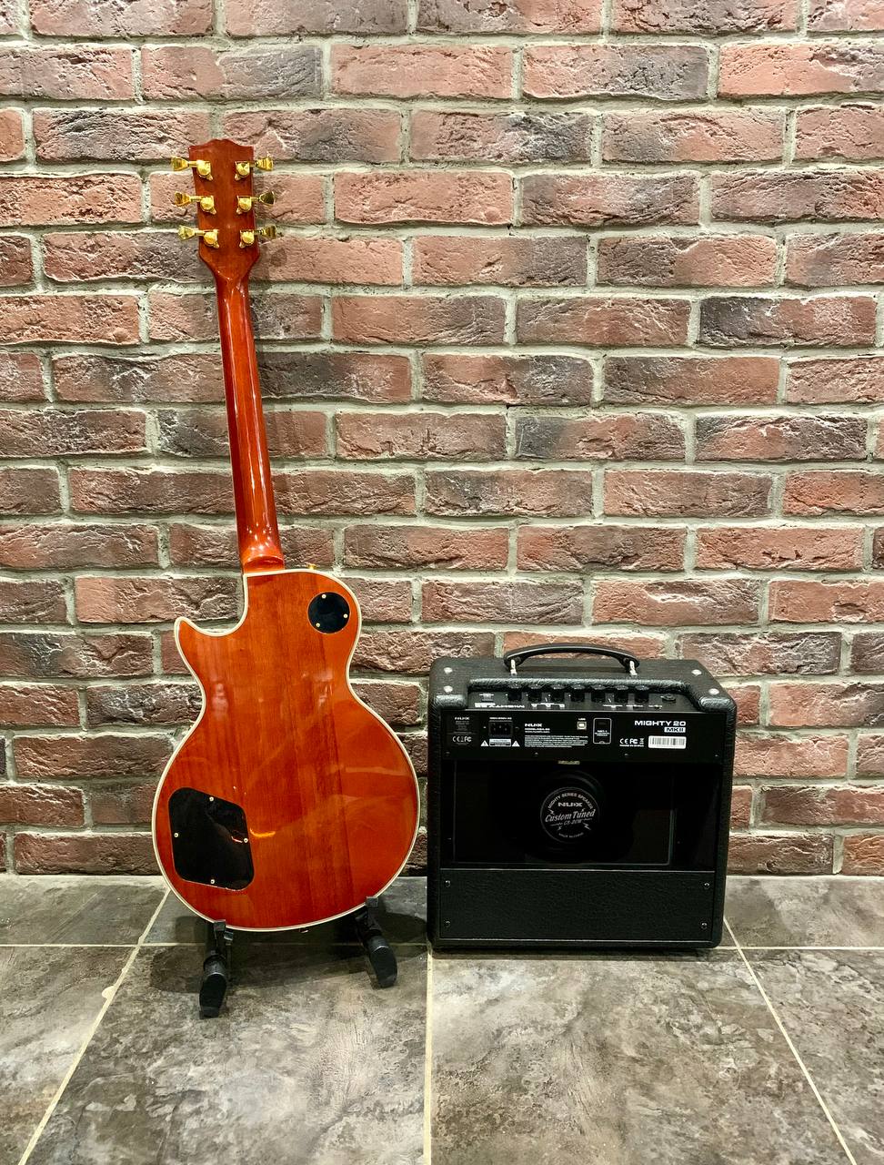 Электрогитара Les Paul Aion EMG + Комбик-Процессор NUX 20 ват - изображение 3