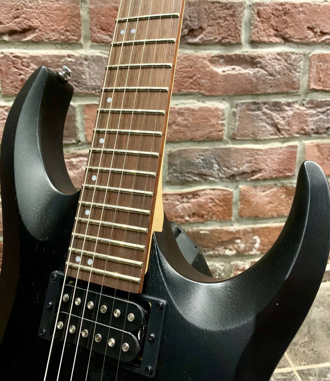 Электрогитара Cort Super Stratocaster X-100 BK Mate (Индонезия) - изображение 6