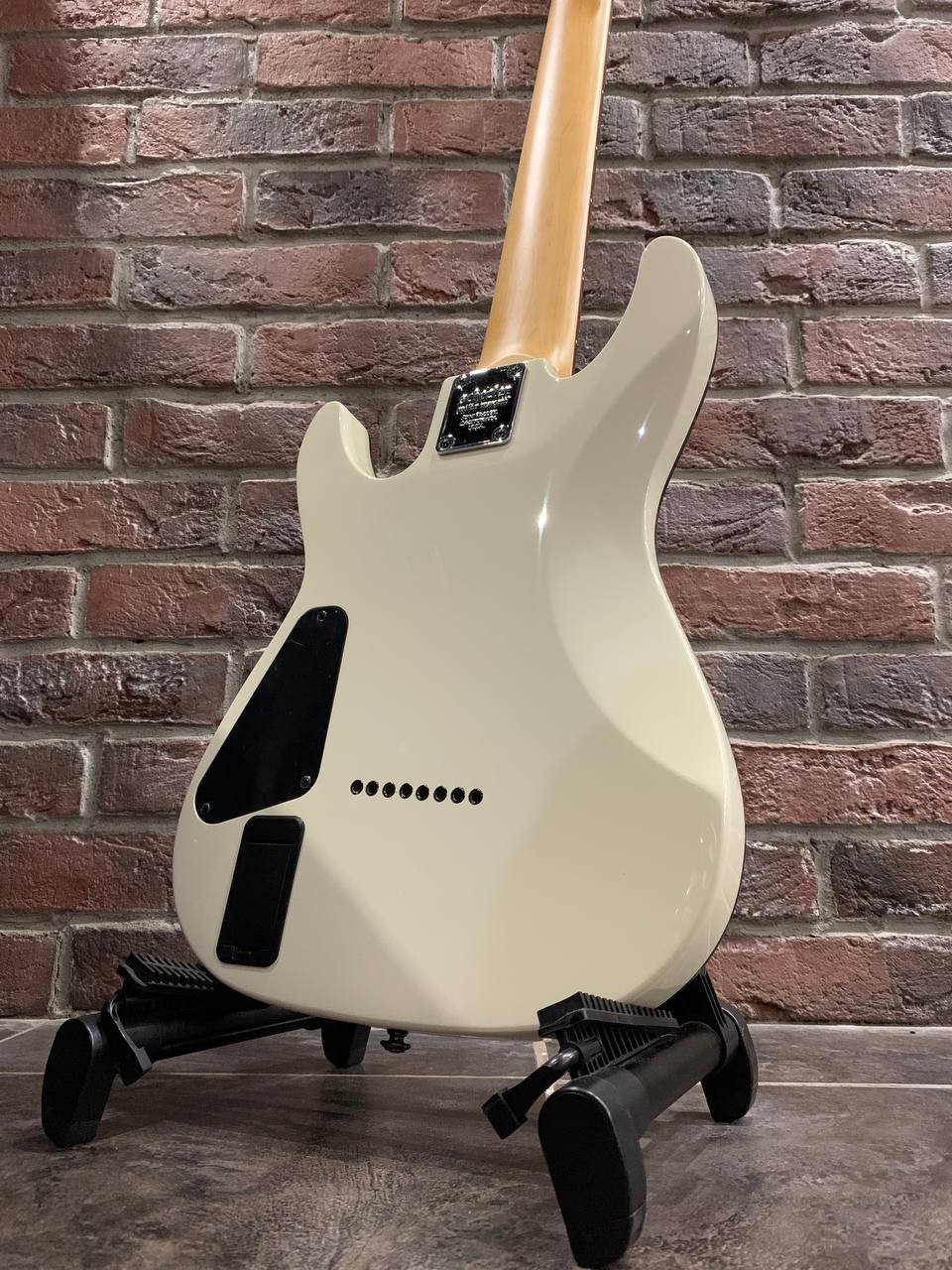 Электрогитара Schecter Demon 8 WH - изображение 2