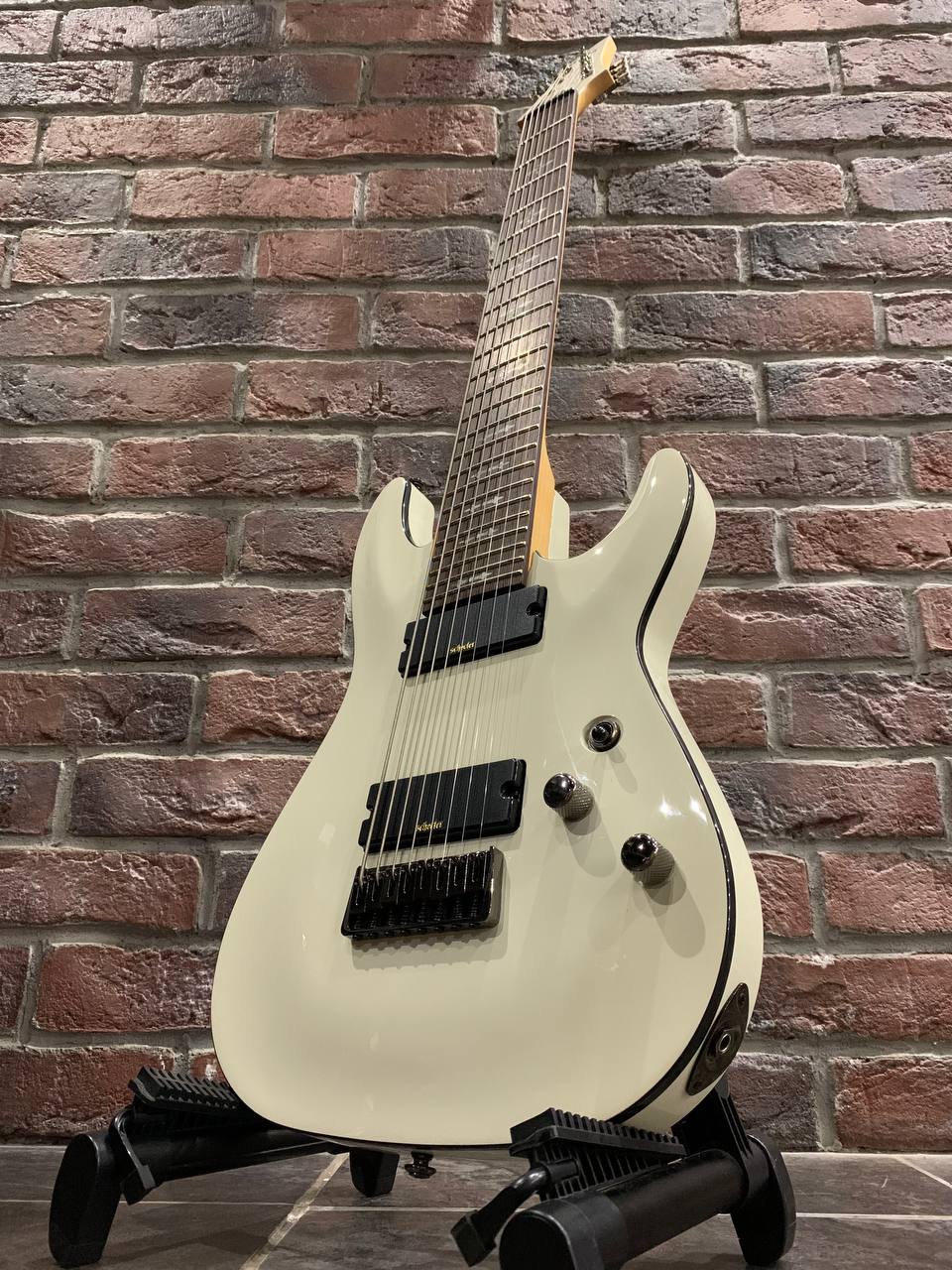 Электрогитара Schecter Demon 8 WH - изображение 8