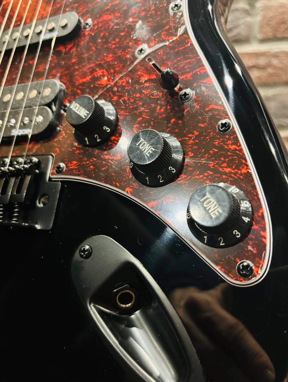Электрогитара Sqoe Black Stratocaster HSS - изображение 4