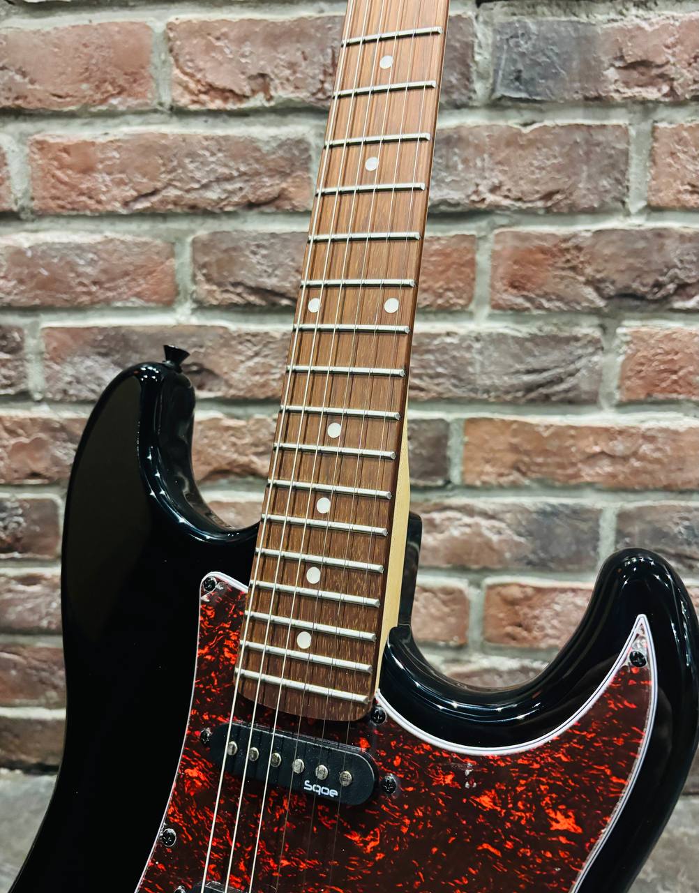 Электрогитара Sqoe Black Stratocaster HSS - изображение 5