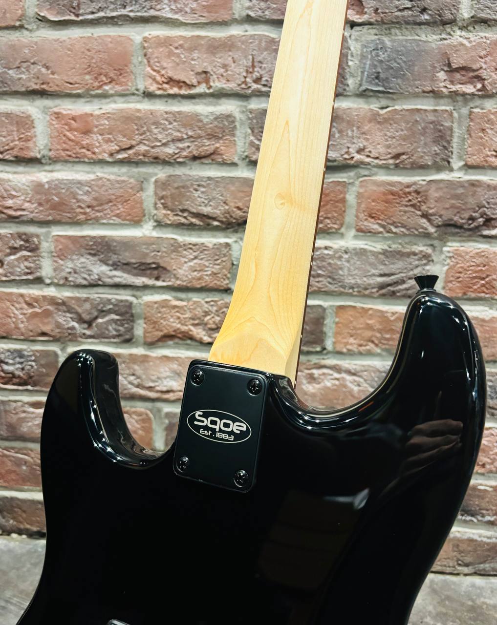 Электрогитара Sqoe Black Stratocaster HSS - изображение 6