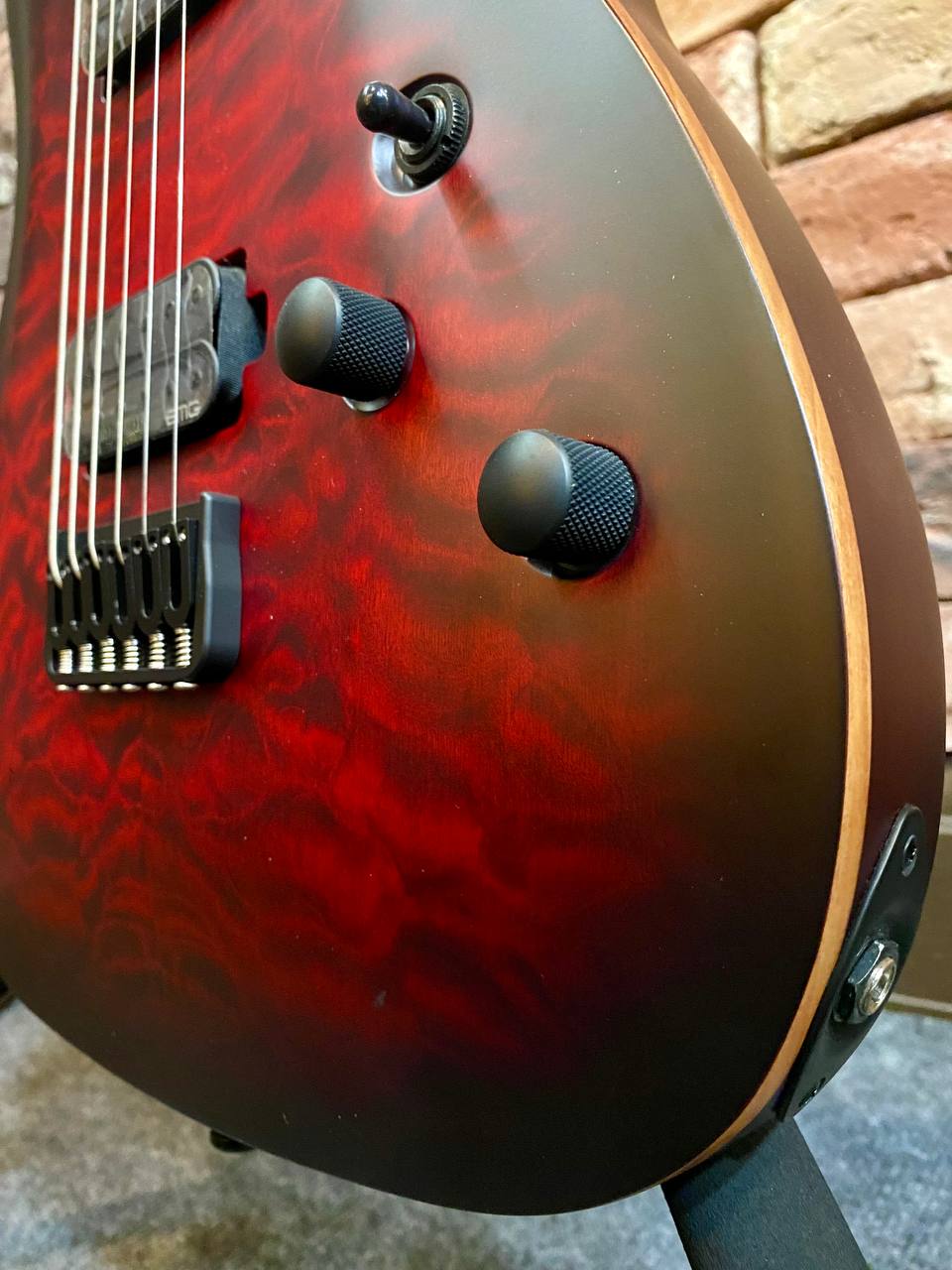 Электрогитара Harley Benton Amarok-6 BKRD Quilted Burst (Индонезия) - изображение 5