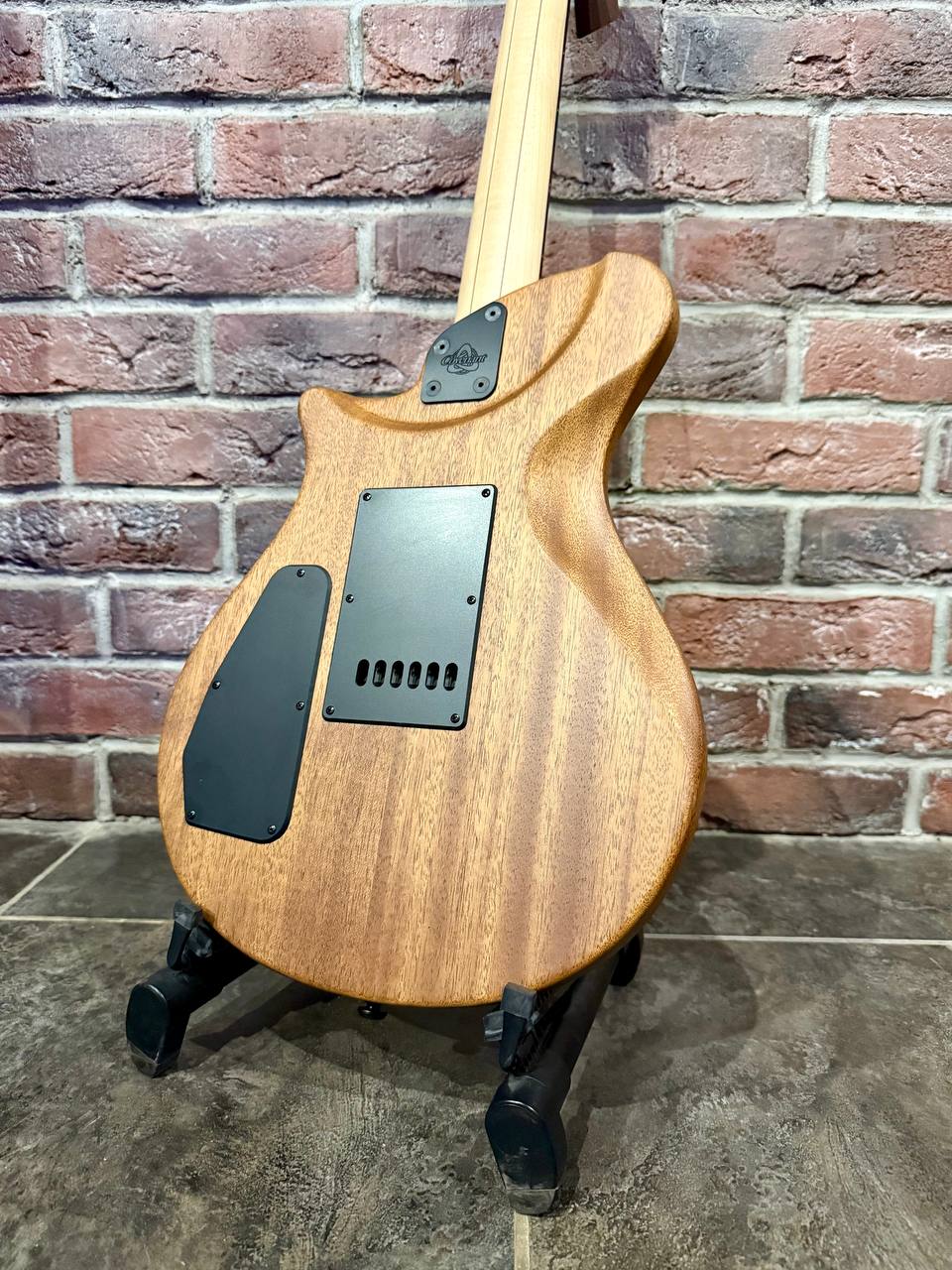 Электрогитара Covenant Custom + Комбик 40 ват (полный комплект) - изображение 4