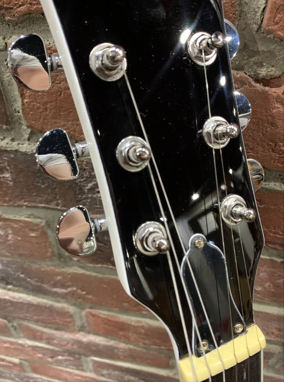 Электрогитара Les Paul BT White - изображение 8