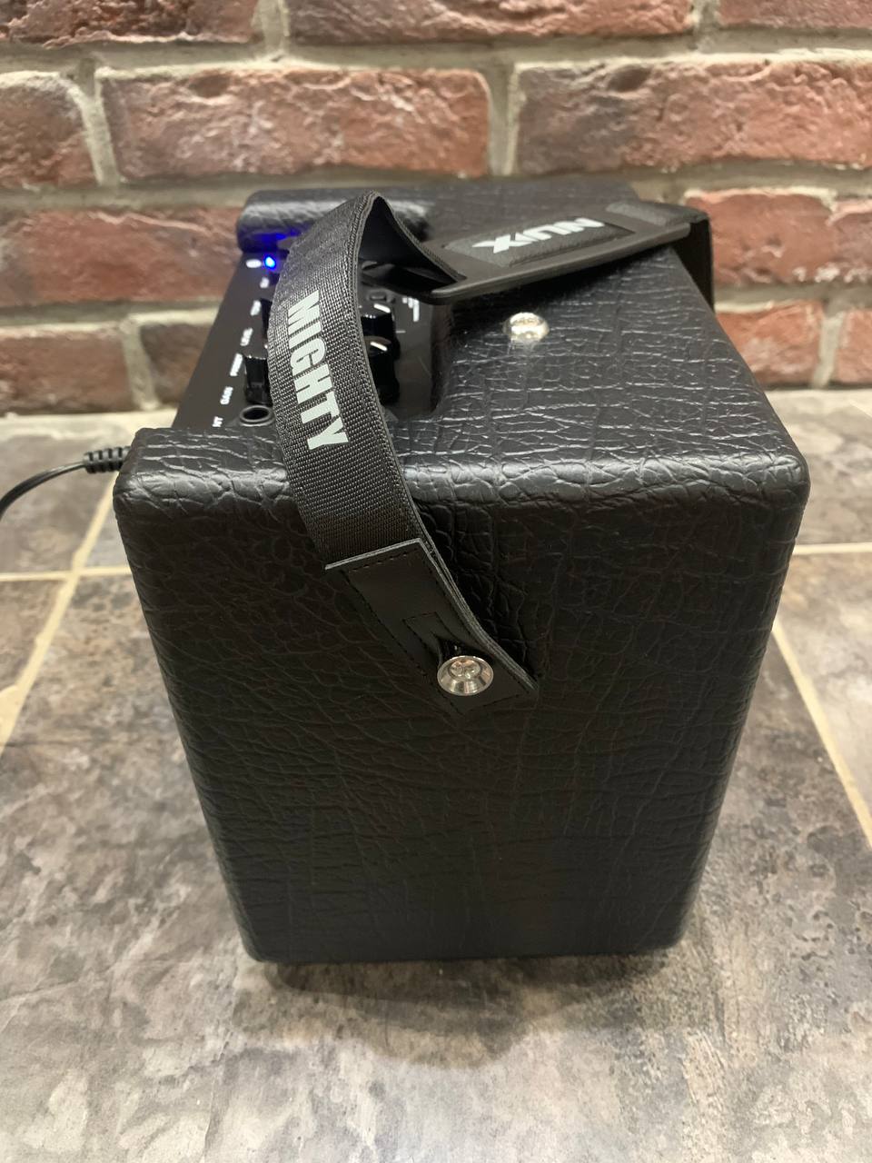 Портативный Цифровой Комбик NUX Mark 2 (Guitar & Mic) - изображение 6