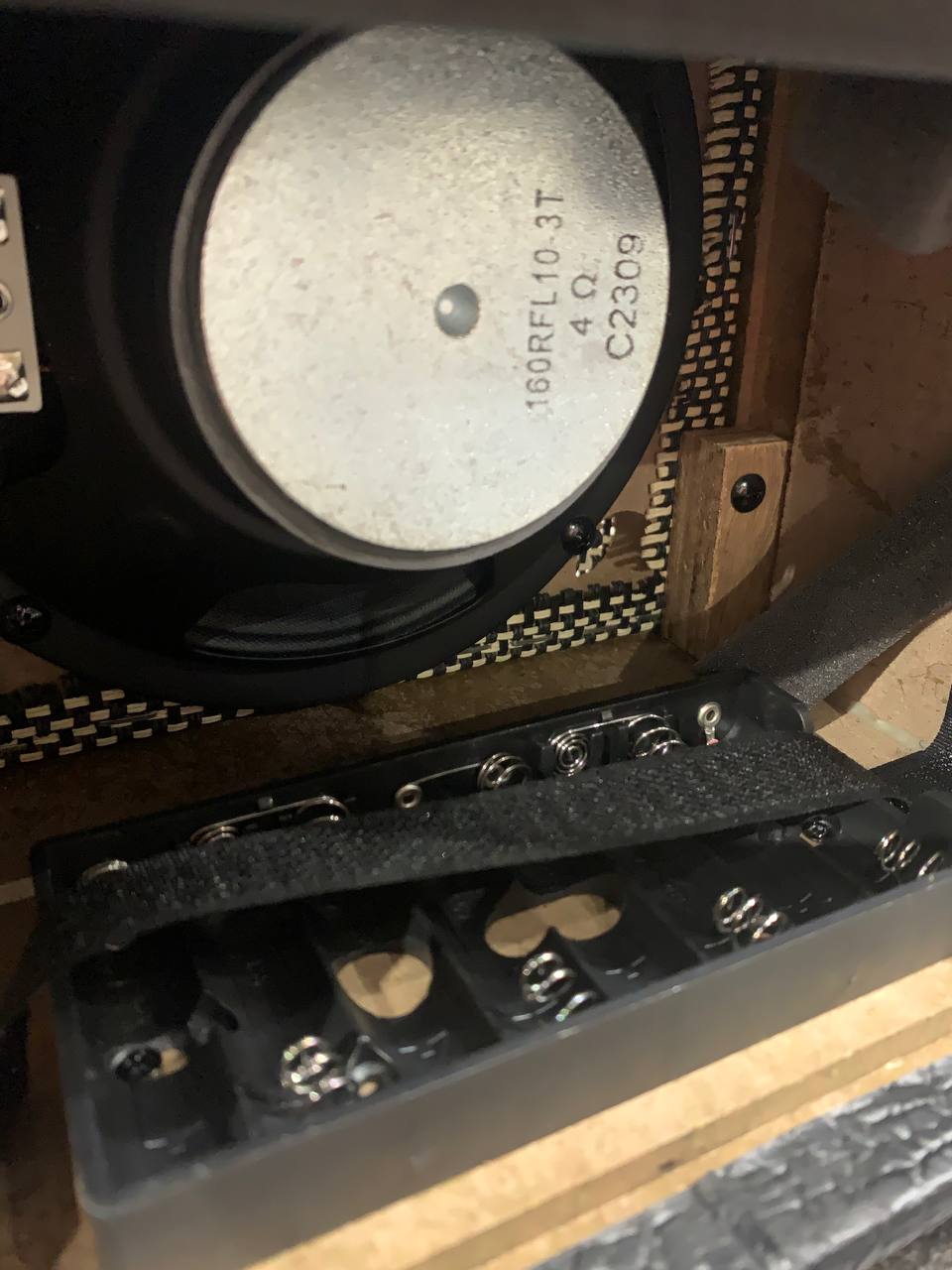 Портативный Цифровой Комбик NUX Mark 2 (Guitar & Mic) - изображение 7