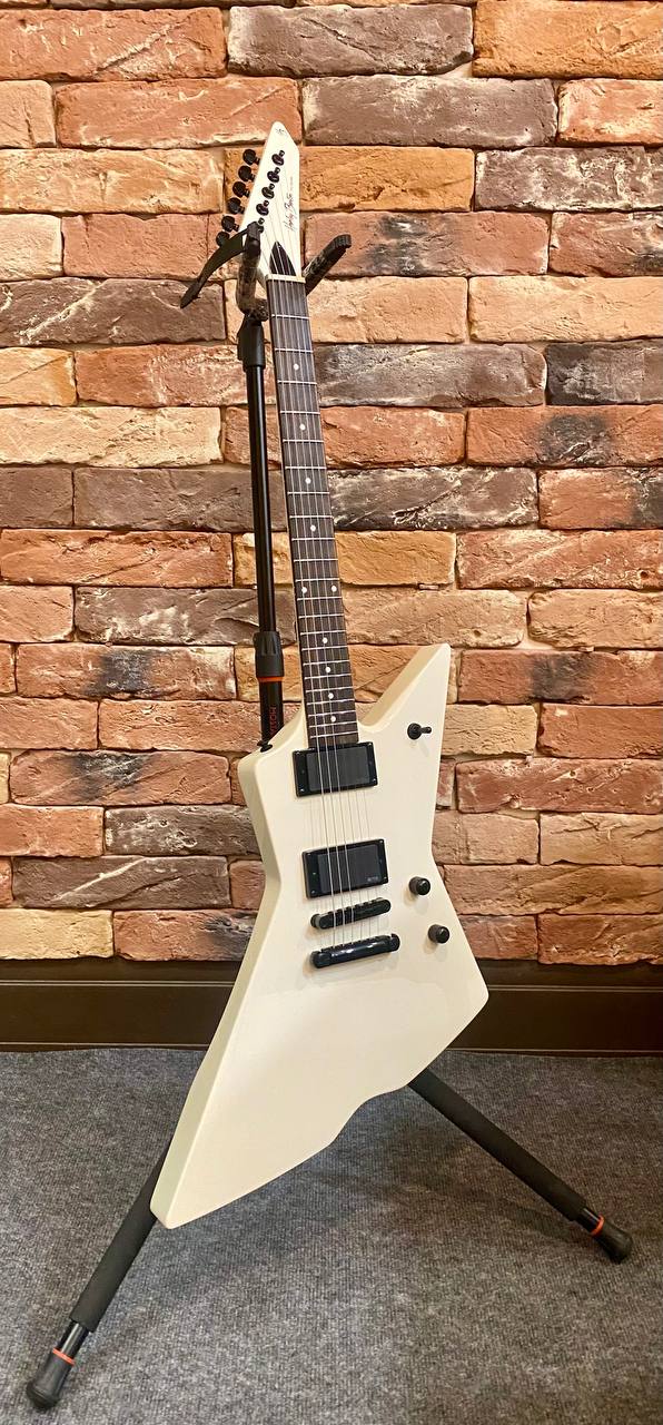Электрогитара Harley Benton Explorer Modern EMG (Индонезия) - изображение 9