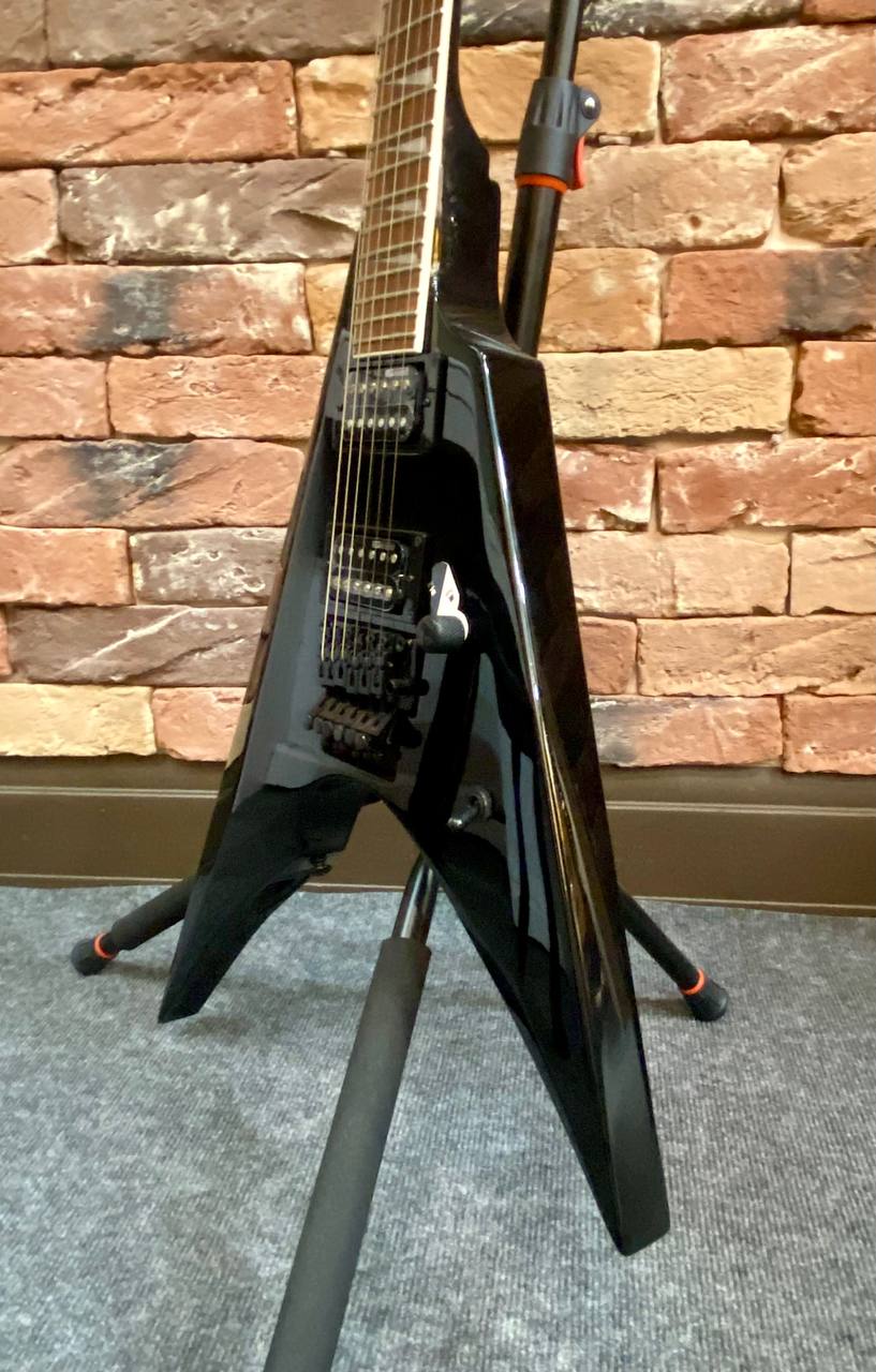Электрогитара ESP LTD Arrow-200 Black (Индонезия) - изображение 3