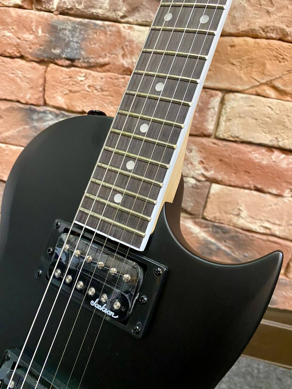Электрогитара Jackson JS22 SC Satin Black - изображение 4