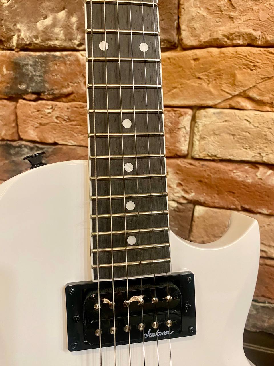 Электрогитара Jackson JS22 White - изображение 3