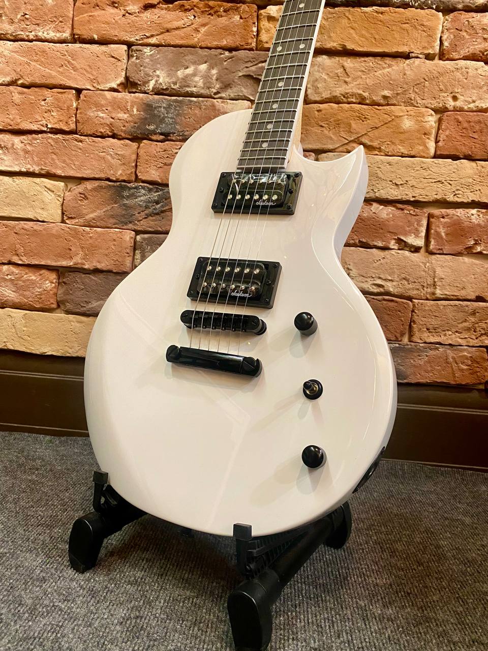 Электрогитара Jackson JS22 White - изображение 6