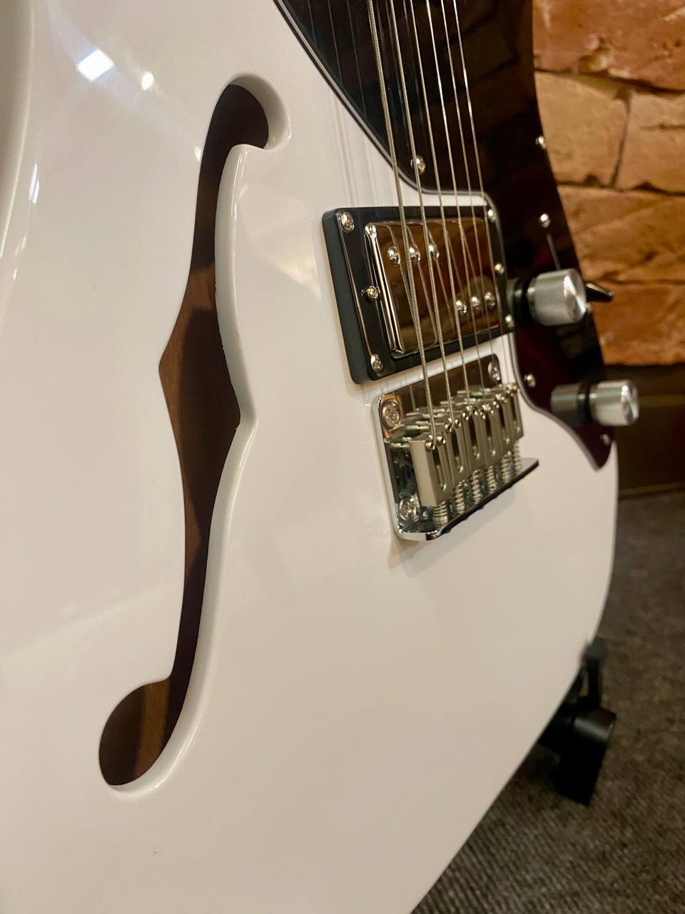 Электрогитара EART White E-TT22 - изображение 4