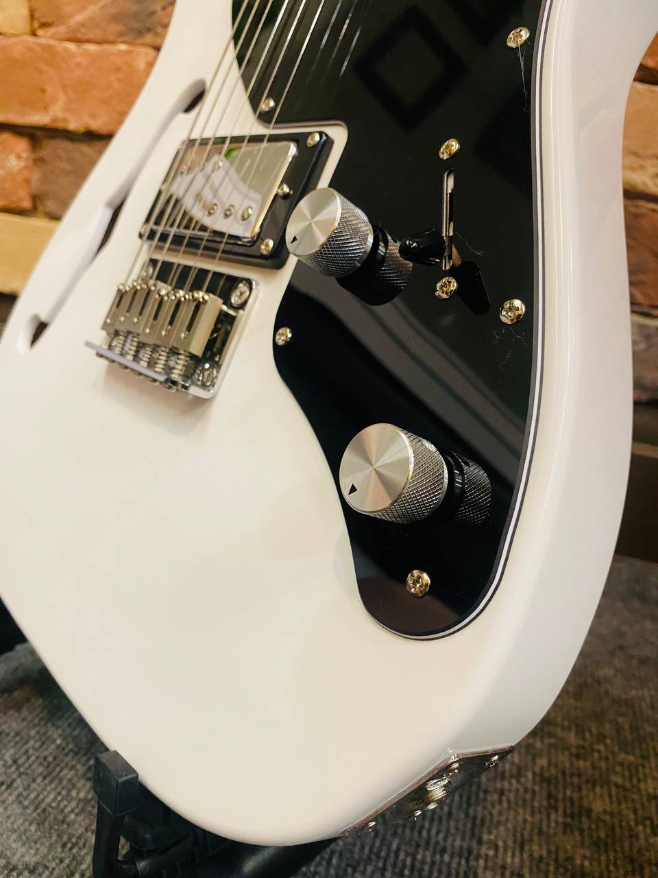 Электрогитара EART White E-TT22 - изображение 5