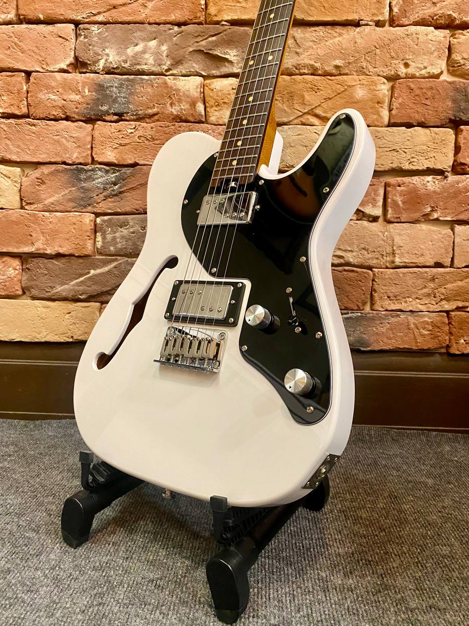 Электрогитара EART White E-TT22 - изображение 3