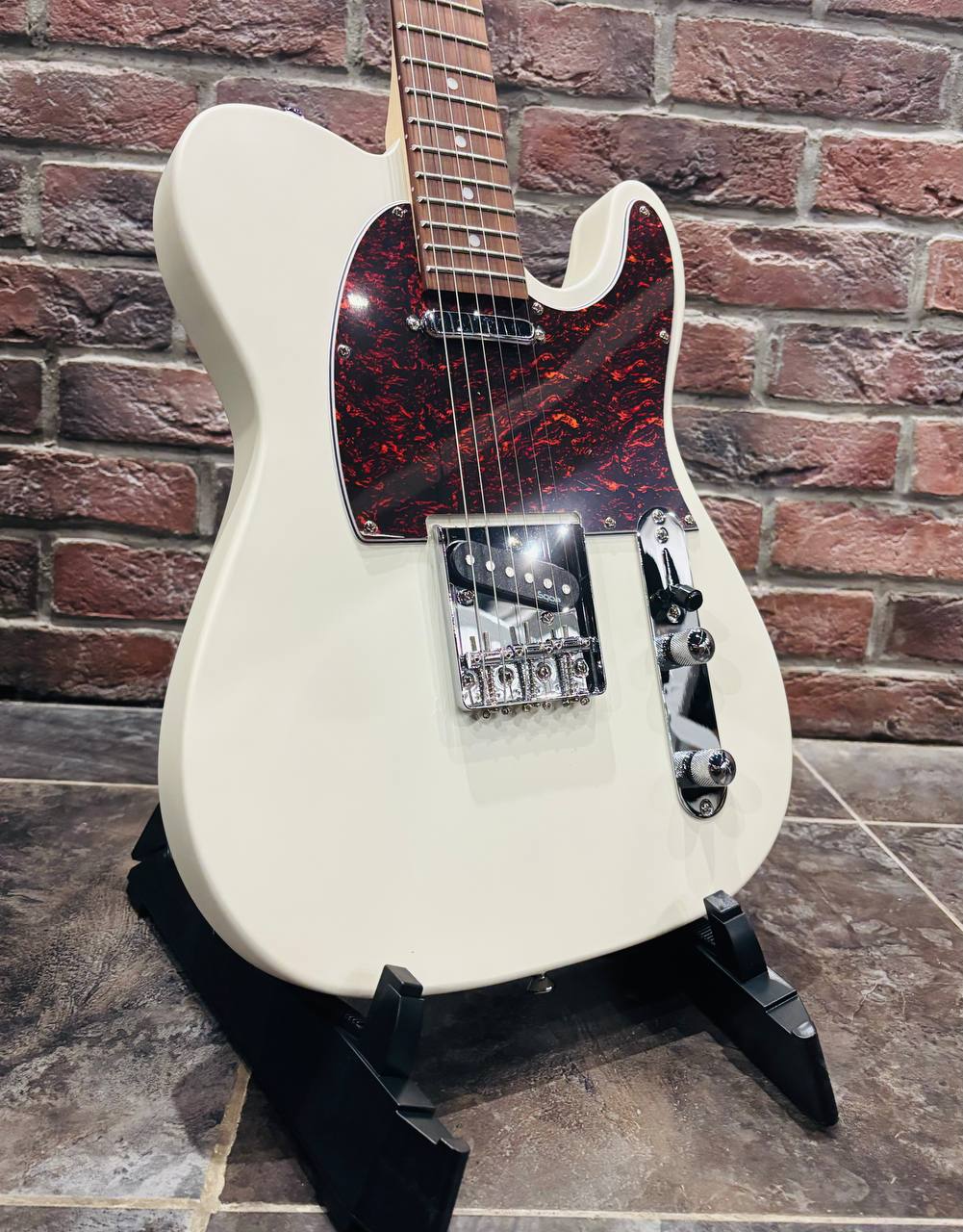 Электрогитара SQOE Telecaster SS White