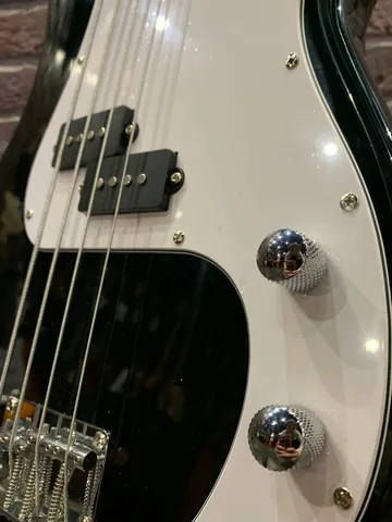Бас Гитара Precision Classic