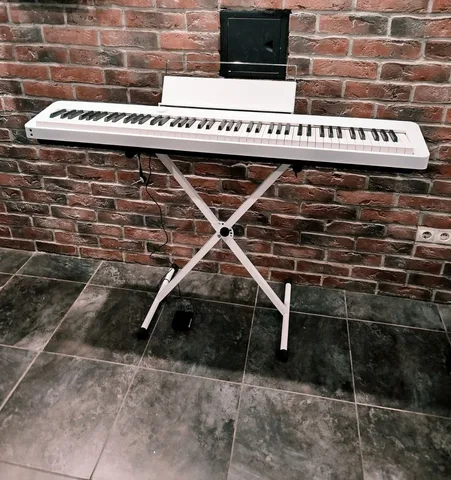 Цифровое Пианино Casio Privia PX S1110-WH 