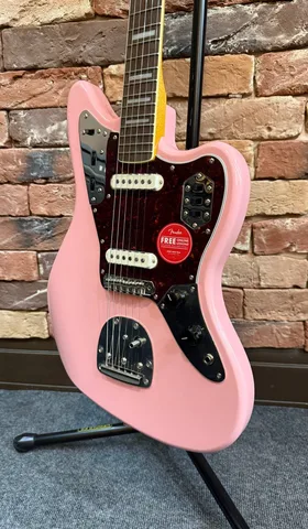 Электрогитара Squier by Fender Classic Vibe '70s Jaguar Pink