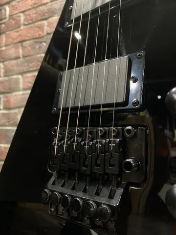 Электрогитара Magna RR-BK Floyd Rose (Активные Звучки) - изображение 4
