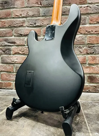 Бас Гитара Sterling Music Man + Басовый Комбик 15 ват (комплект)