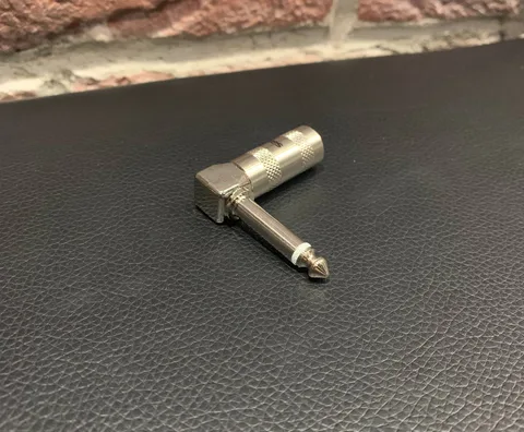Разъем Soundking Jack Угловой на Кабель 1/4” Male (6,35мм)