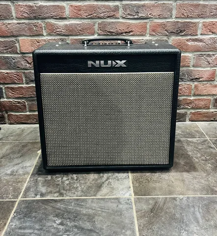 Мультимензурная Электрогитара Real Rock MS-6N+ Комбик NUX 60 ват