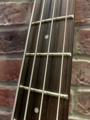 Бас Гитара Les Paul + Портативный Комбоусилитель (комплект)