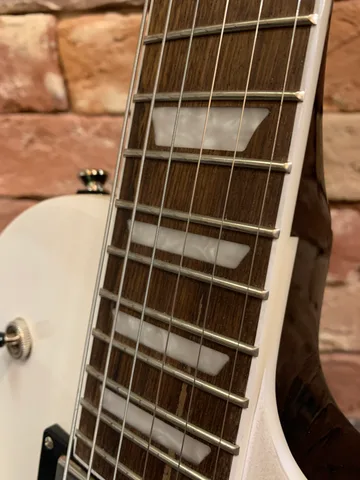 Электрогитара Epiphone Les Paul Muse Pearl White