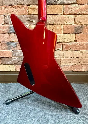 Электрогитара Epiphone Explorer Ruby Red Metallic